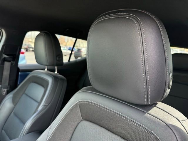 Used 2025 Chevrolet Equinox EV LT w/ Convenience Package image 40