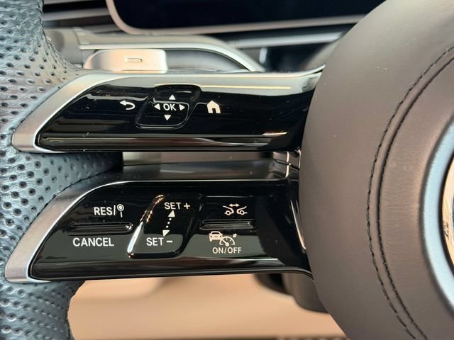 Certified 2024 Mercedes-Benz GLS 450 4MATIC image 22
