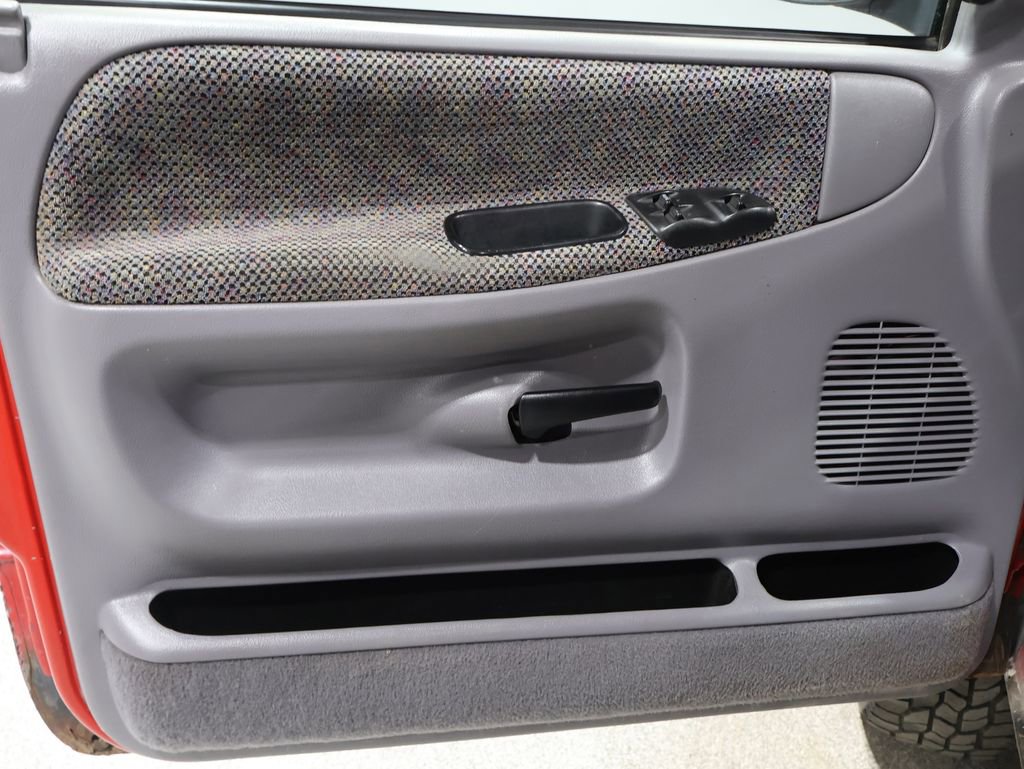 Used 2000 Dodge Ram 1500 Truck SLT image 13