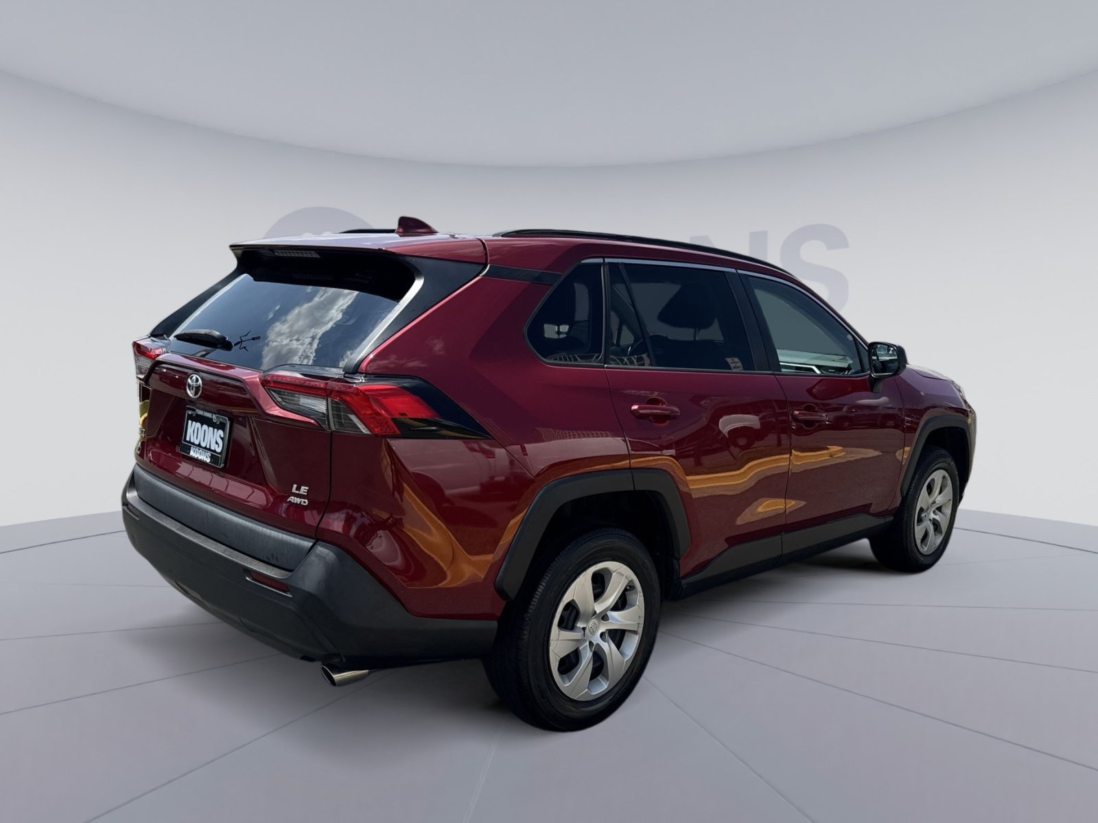 Used 2021 Toyota RAV4 LE w/ Carpet Mat Package (TMS) AWD/4WD image 7
