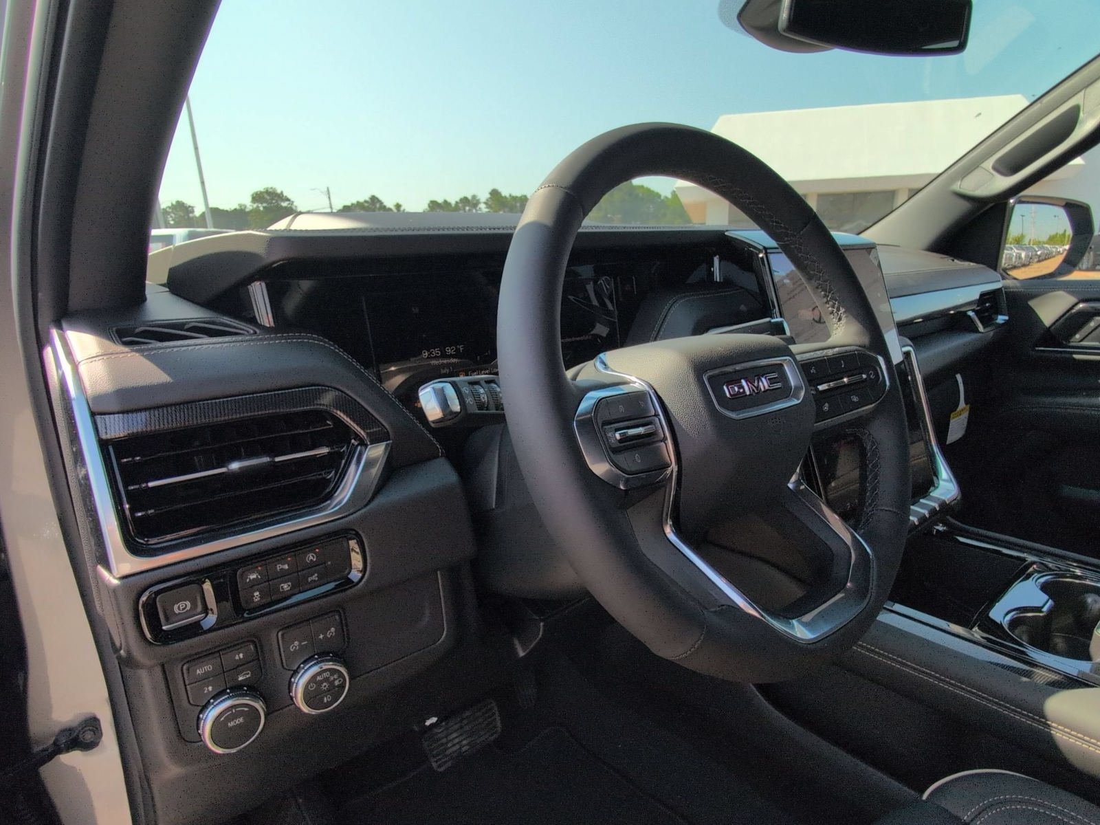 New 2026 GMC Yukon Elevation AWD/4WD image 10