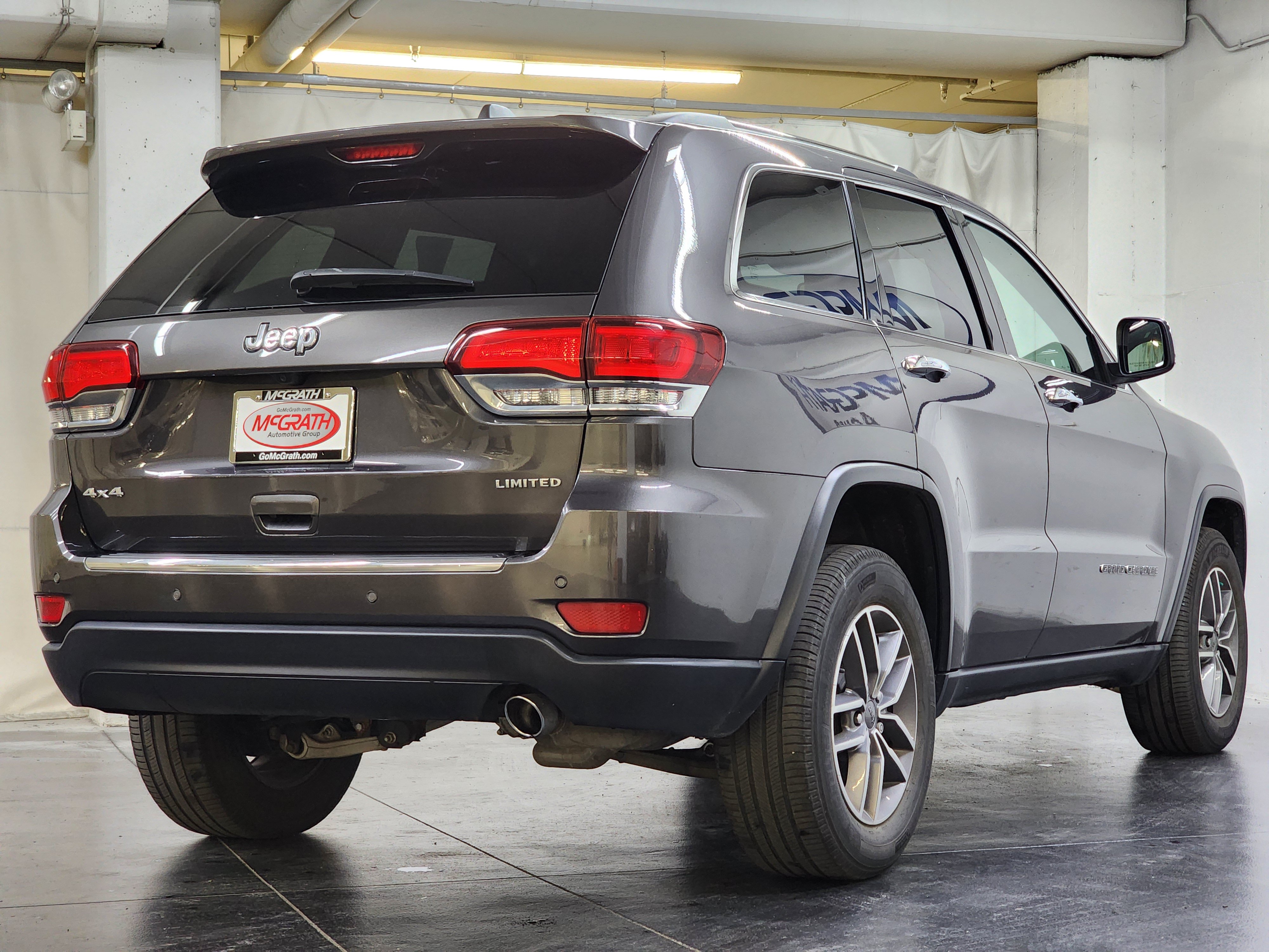 Used 2020 Jeep Grand Cherokee Limited AWD/4WD image 6