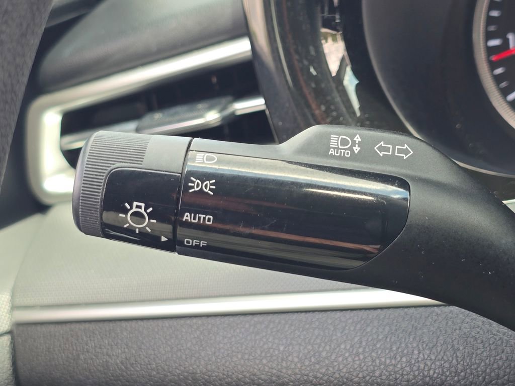 Used 2023 Kia K5 LXS image 23