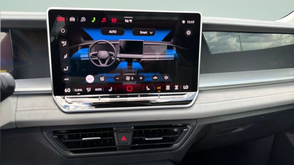New 2026 Volkswagen Tiguan SE FWD image 21