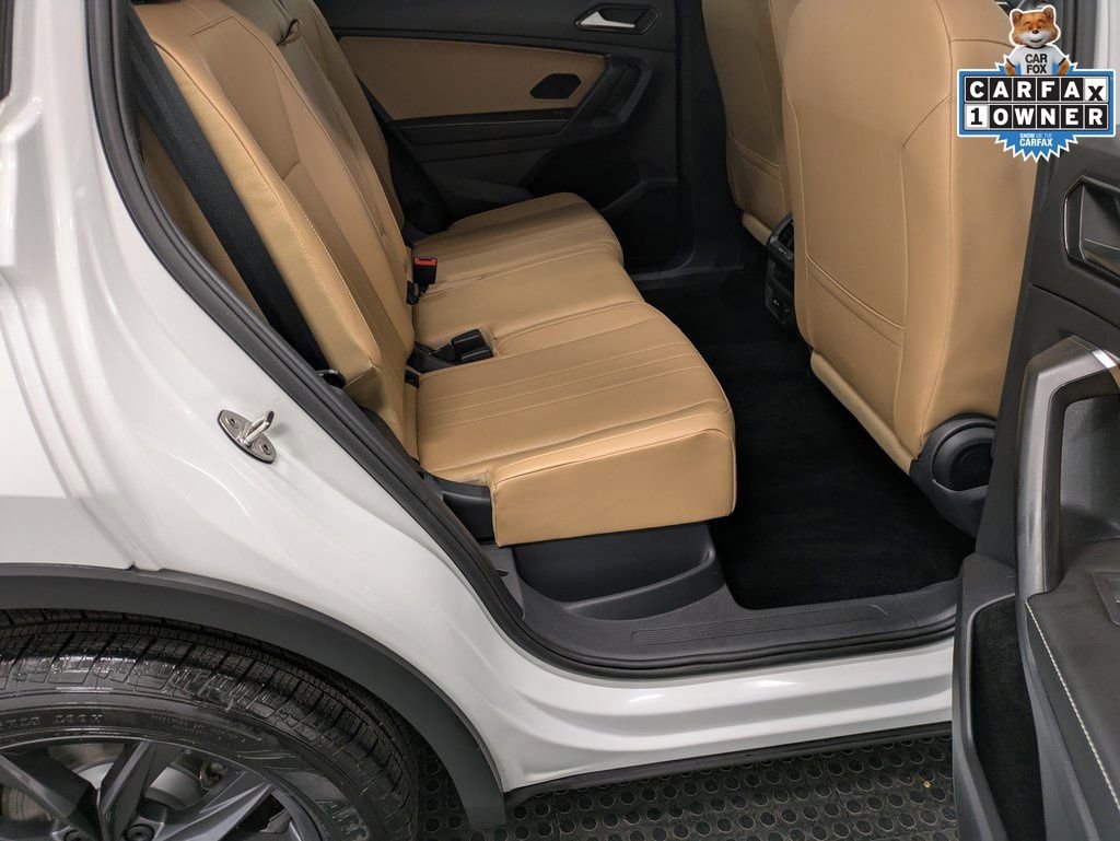 Used 2022 Volkswagen Tiguan SE AWD/4WD image 28