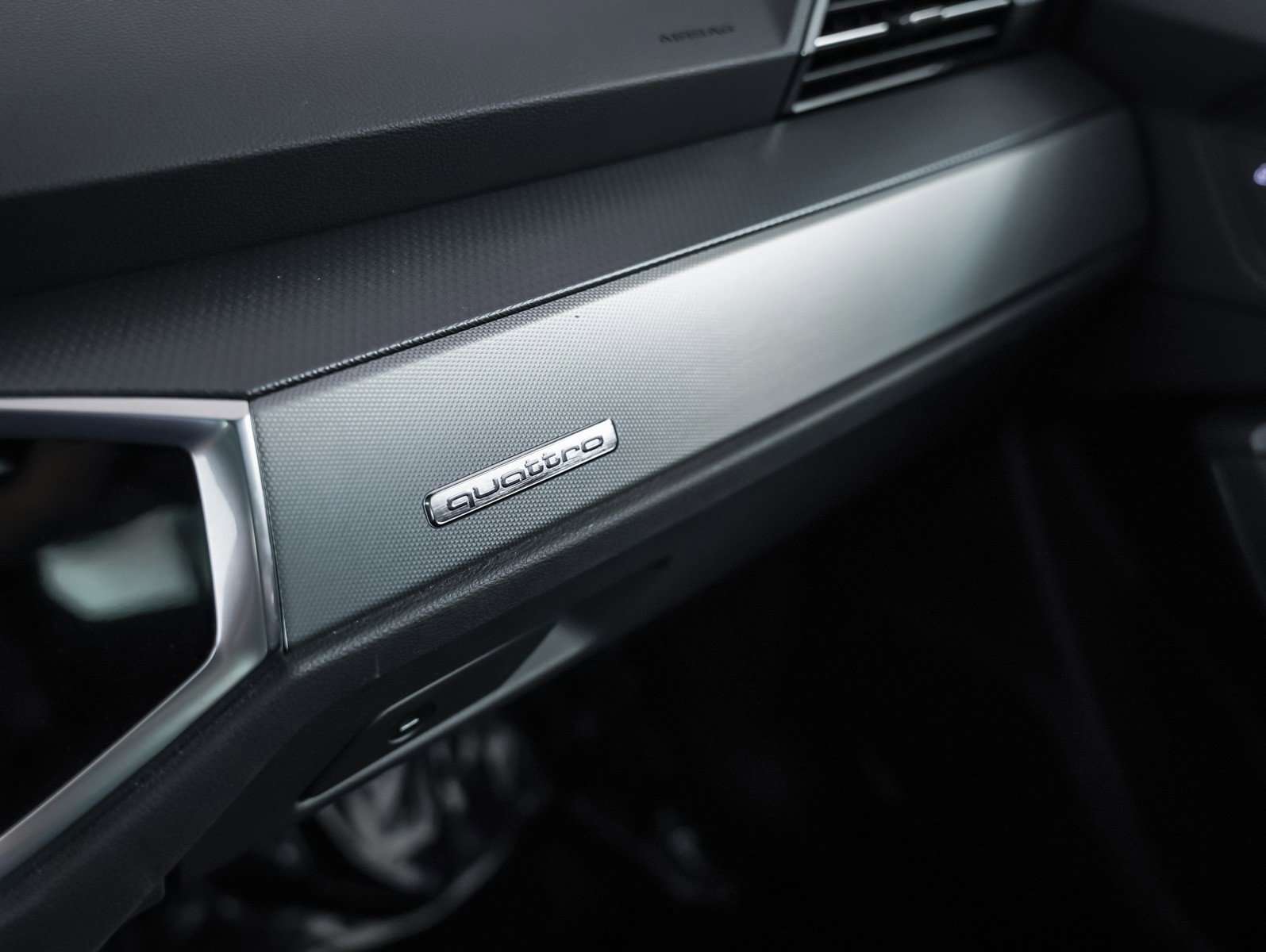 Certified 2023 Audi Q3 2.0T Premium w/ Black Optic Sport Package image 24