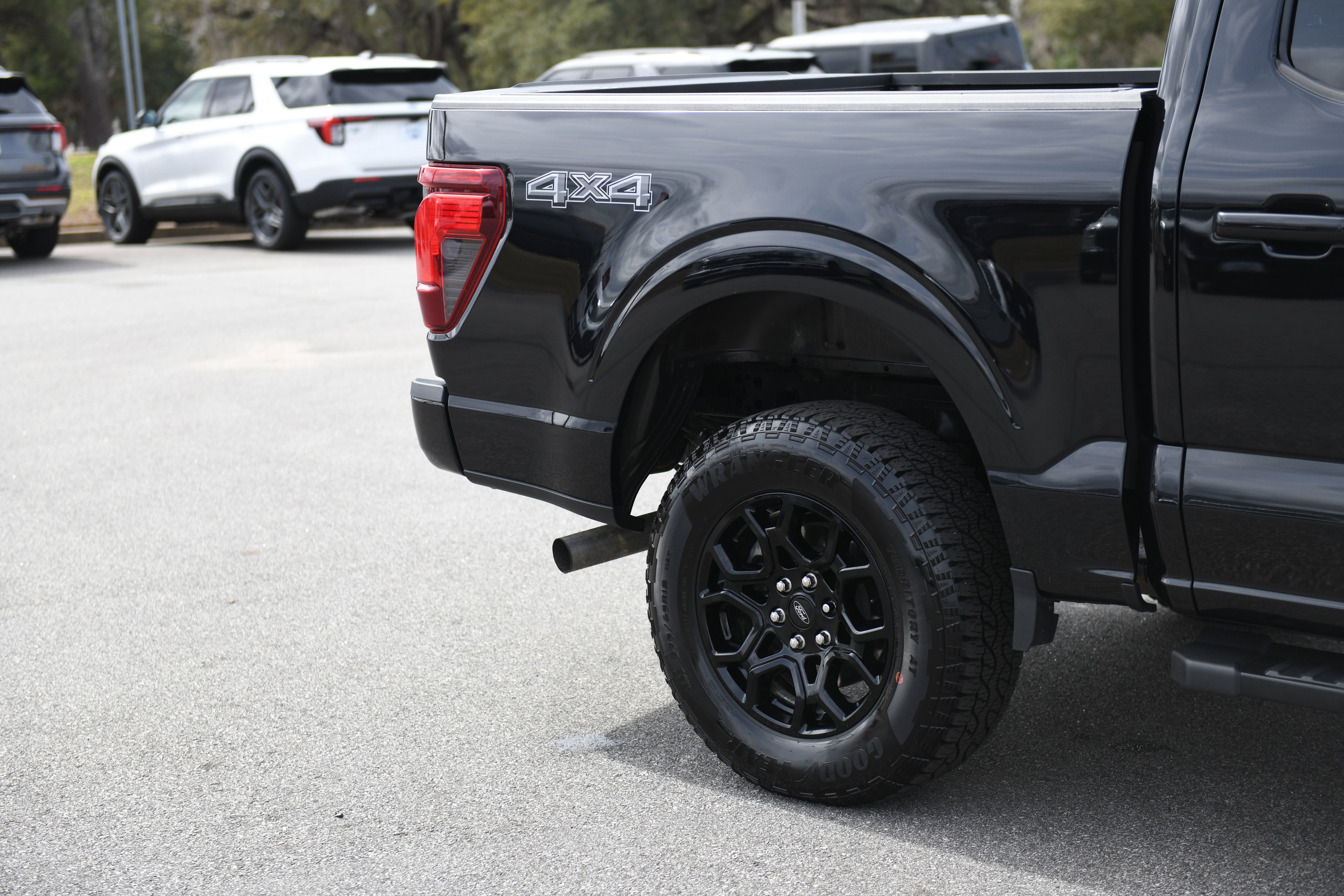 Used 2024 Ford F150 XLT w/ Equipment Group 302A MID image 4