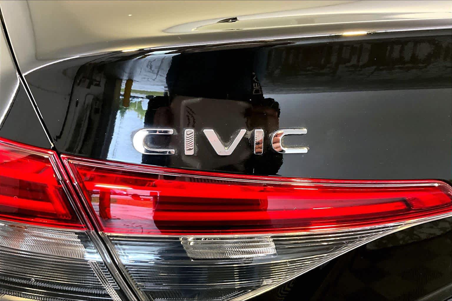 Used 2022 Honda Civic Sport image 10