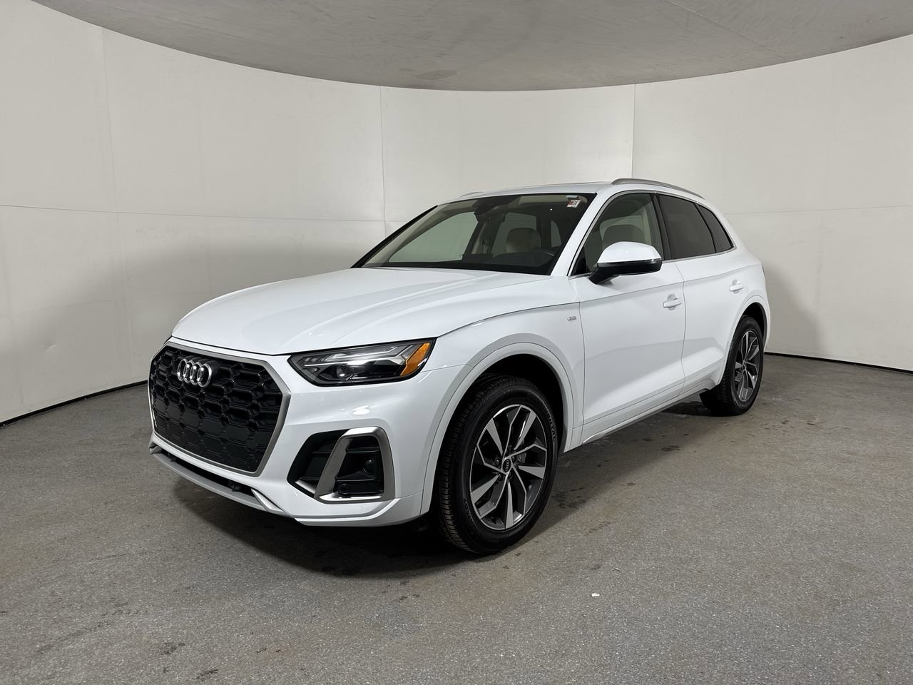 Certified 2023 Audi Q5 2.0T Premium w/ Convenience Package AWD/4WD image 24