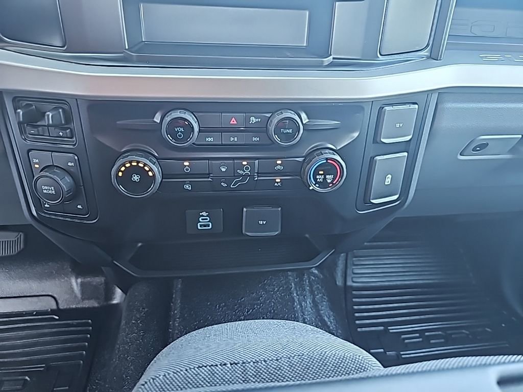 New 2026 Ford F250 XL image 17
