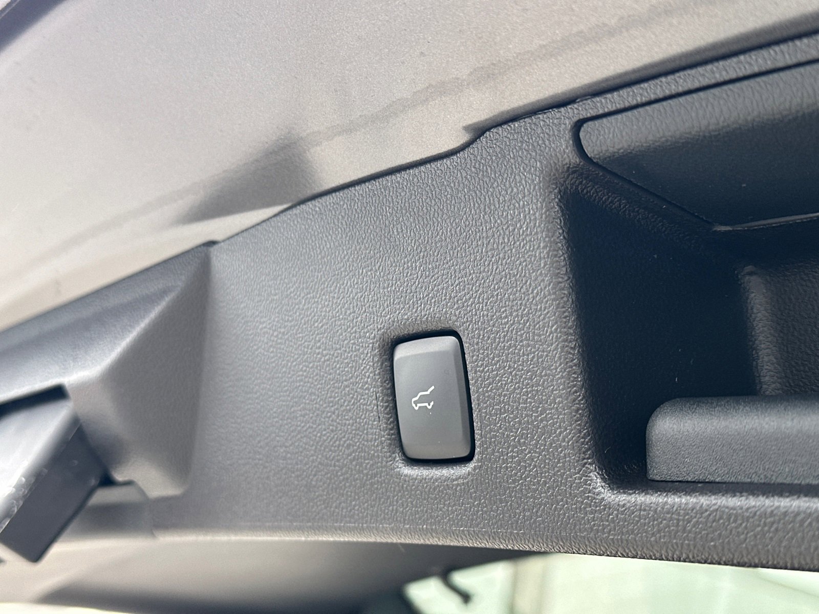 New 2026 Ford Escape SE image 9