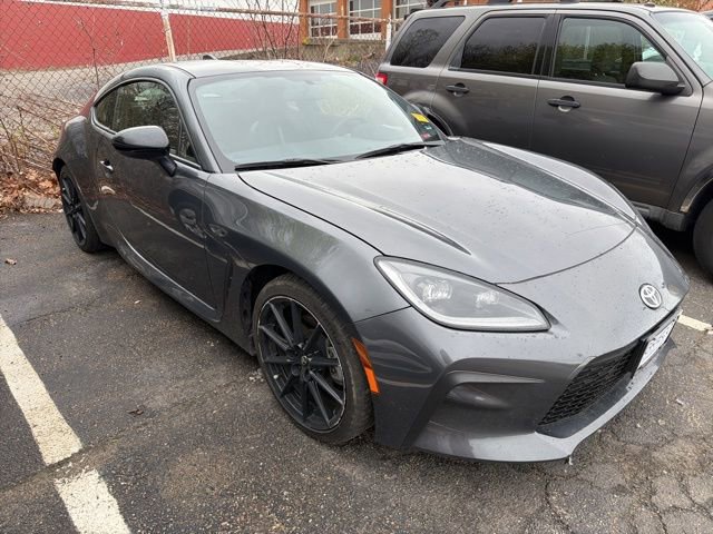 Used 2024 Toyota GR86 Premium RWD image 4