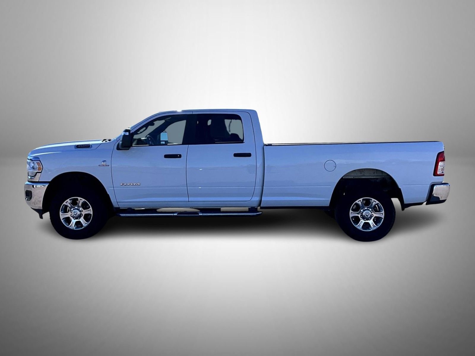 Used 2024 RAM 3500 Big Horn AWD/4WD image 8