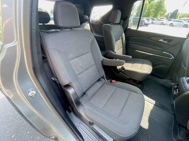Used 2024 Chevrolet Traverse LT w/ Midnight/Sport Edition AWD/4WD image 26