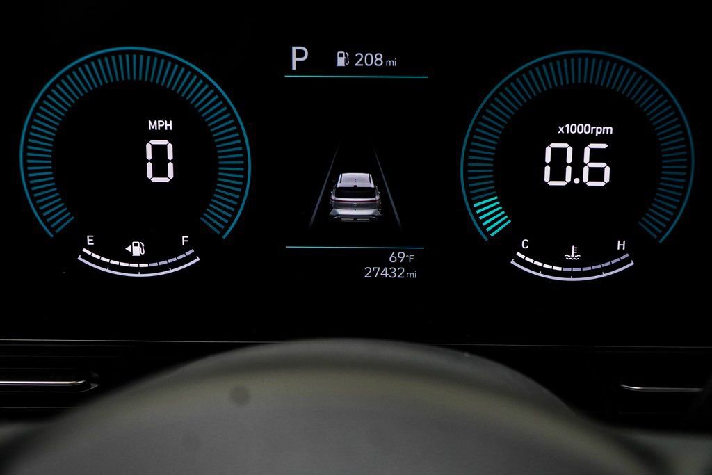 Used 2025 Hyundai Kona SEL image 31