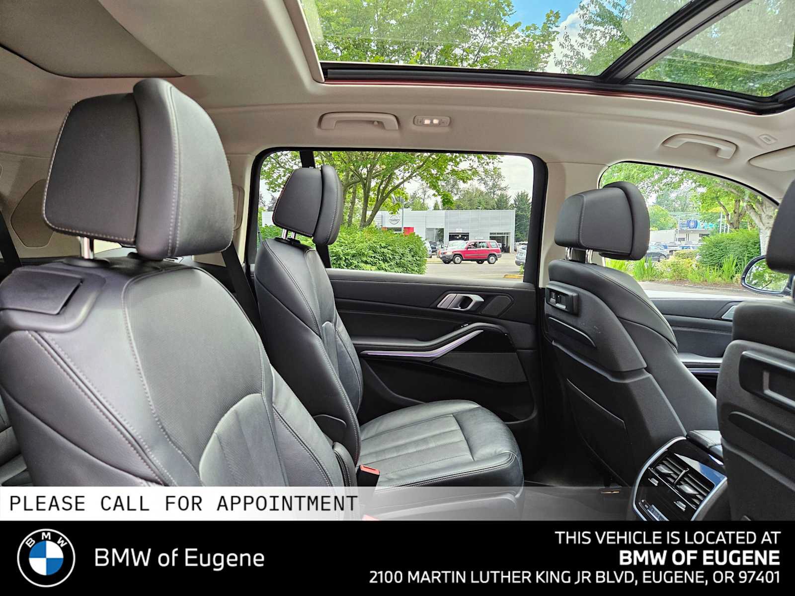 Used 2019 BMW X7 xDrive50i w/ Cold Weather Package AWD/4WD image 15