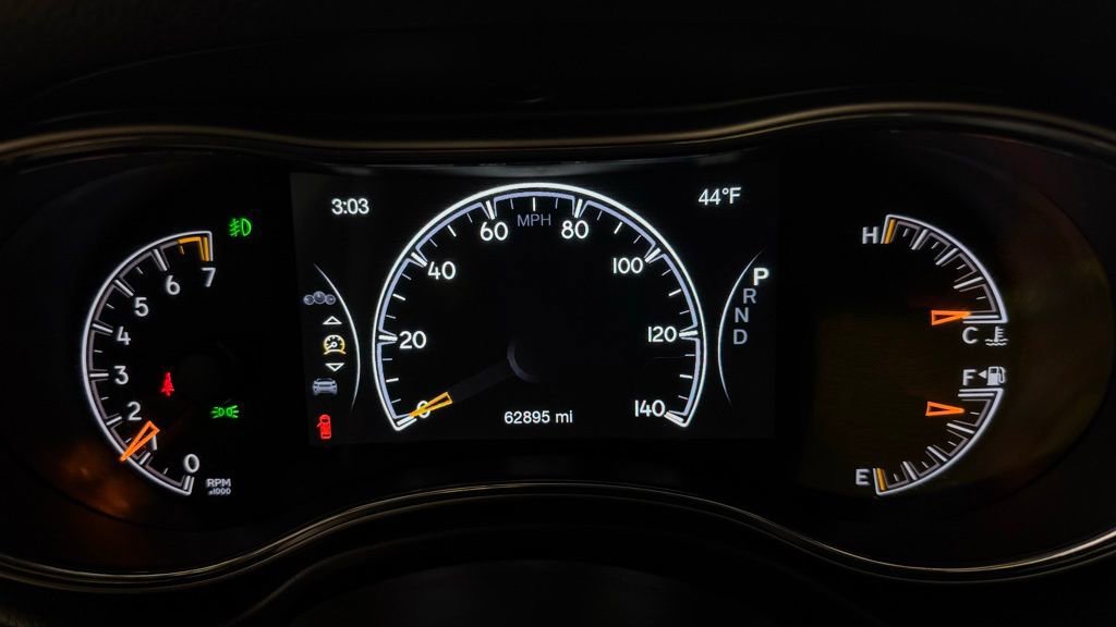 Used 2018 Jeep Grand Cherokee Laredo image 20