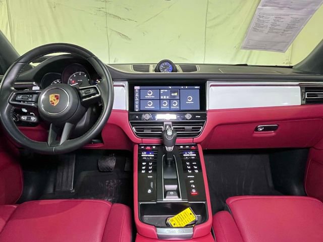 Certified 2023 Porsche Macan Turbo image 27