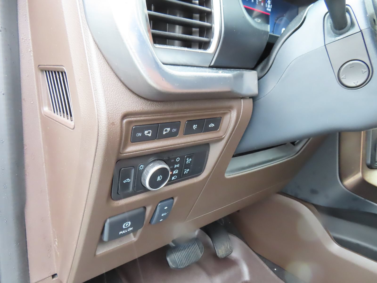 Used 2024 Ford F150 King Ranch AWD/4WD image 17