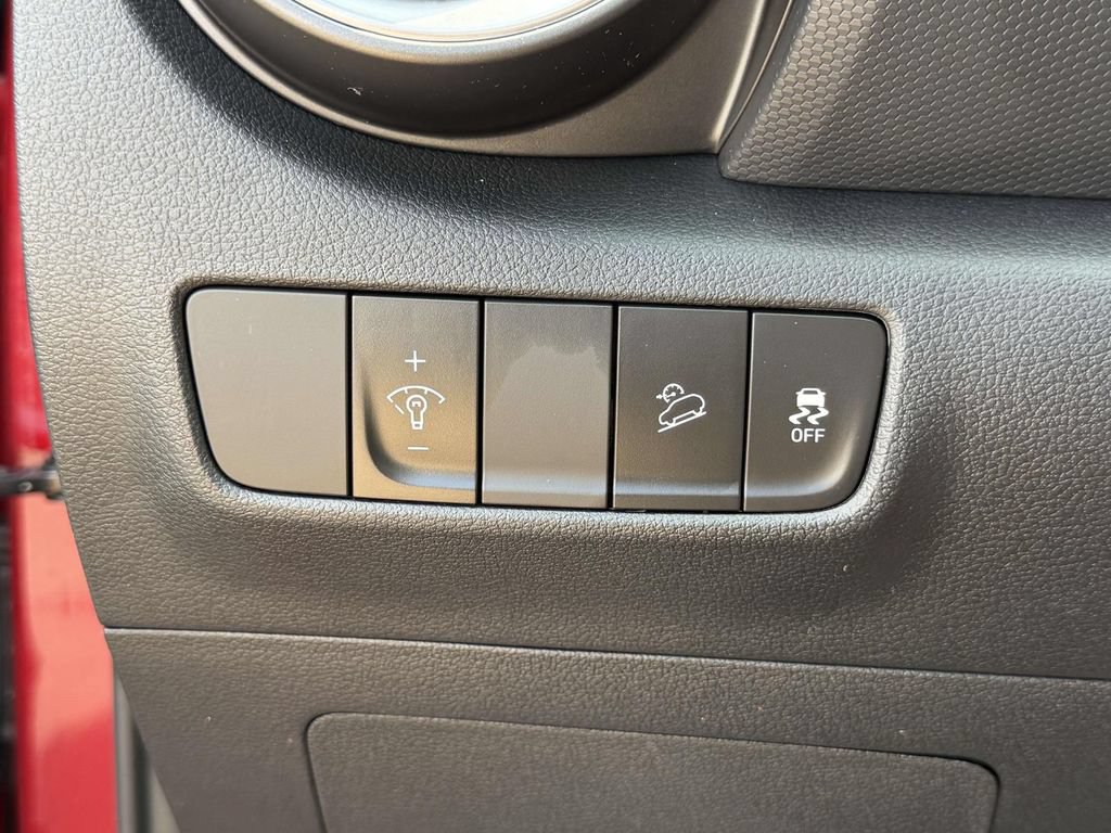 Certified 2023 Hyundai Kona SE AWD/4WD image 19