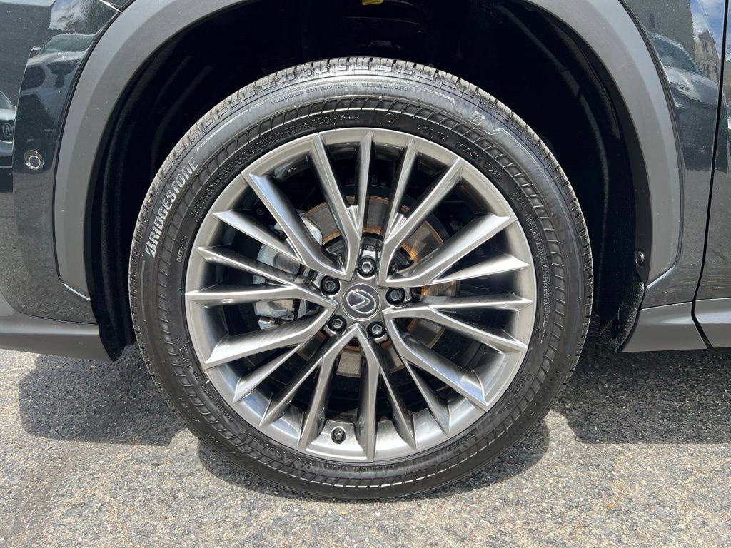 Used 2025 Lexus NX 350h AWD w/ Accessory Package (K3) image 9