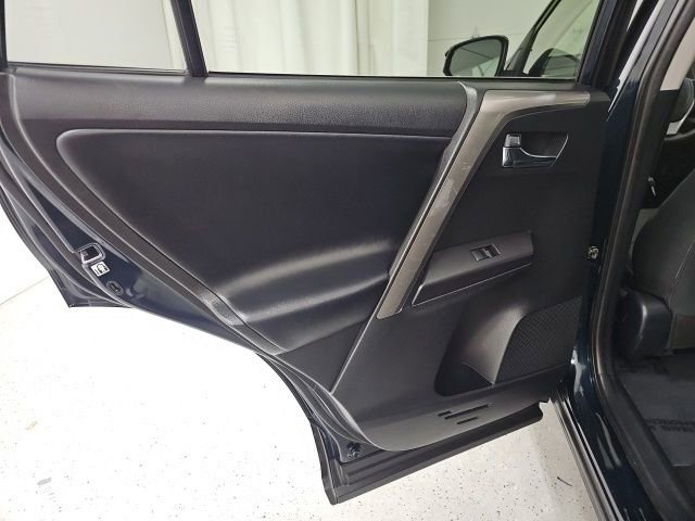 Used 2018 Toyota RAV4 XLE w/ Plus Extra Value Package image 28