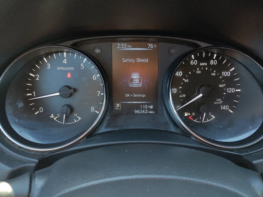 Used 2017 Nissan Rogue SV AWD/4WD image 23