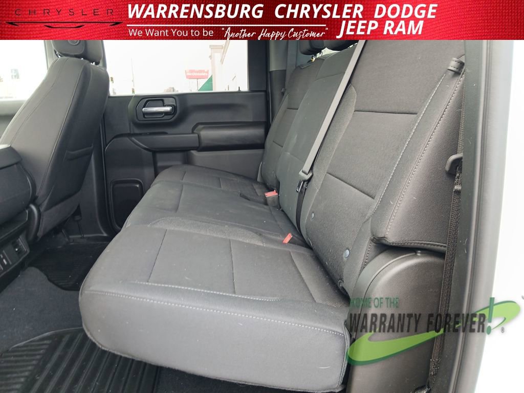 Used 2025 Chevrolet Silverado 2500 Custom w/ Custom Value Package image 13