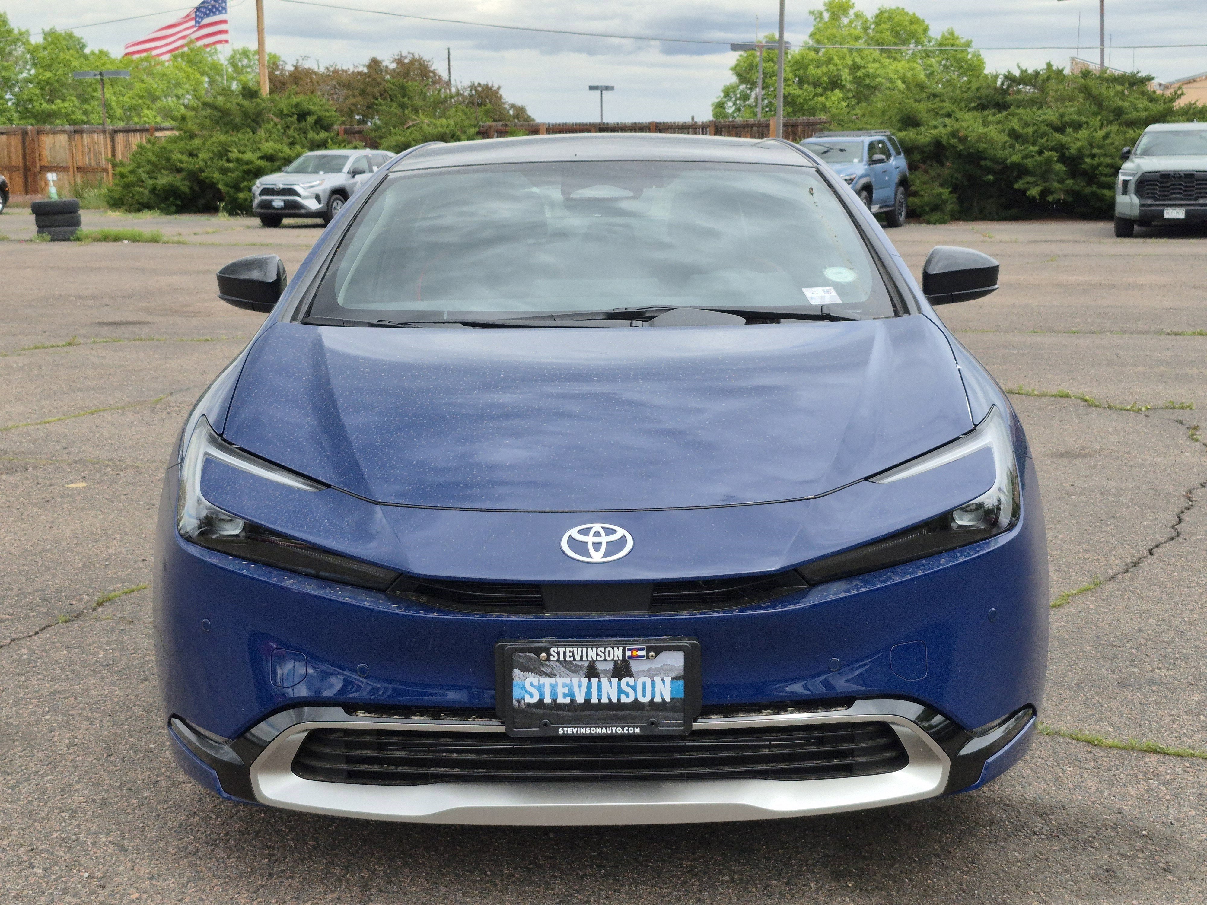 New 2026 Toyota Prius Plug-In Hybrid FWD image 9