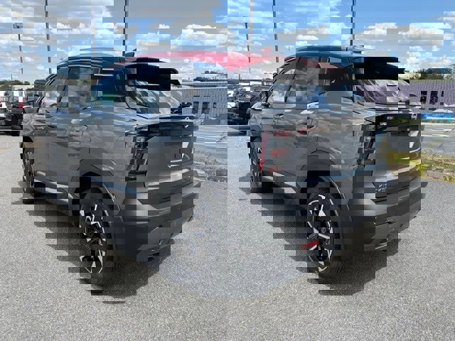 New 2025 Nissan Kicks SV w/ SV Premium Package image 7