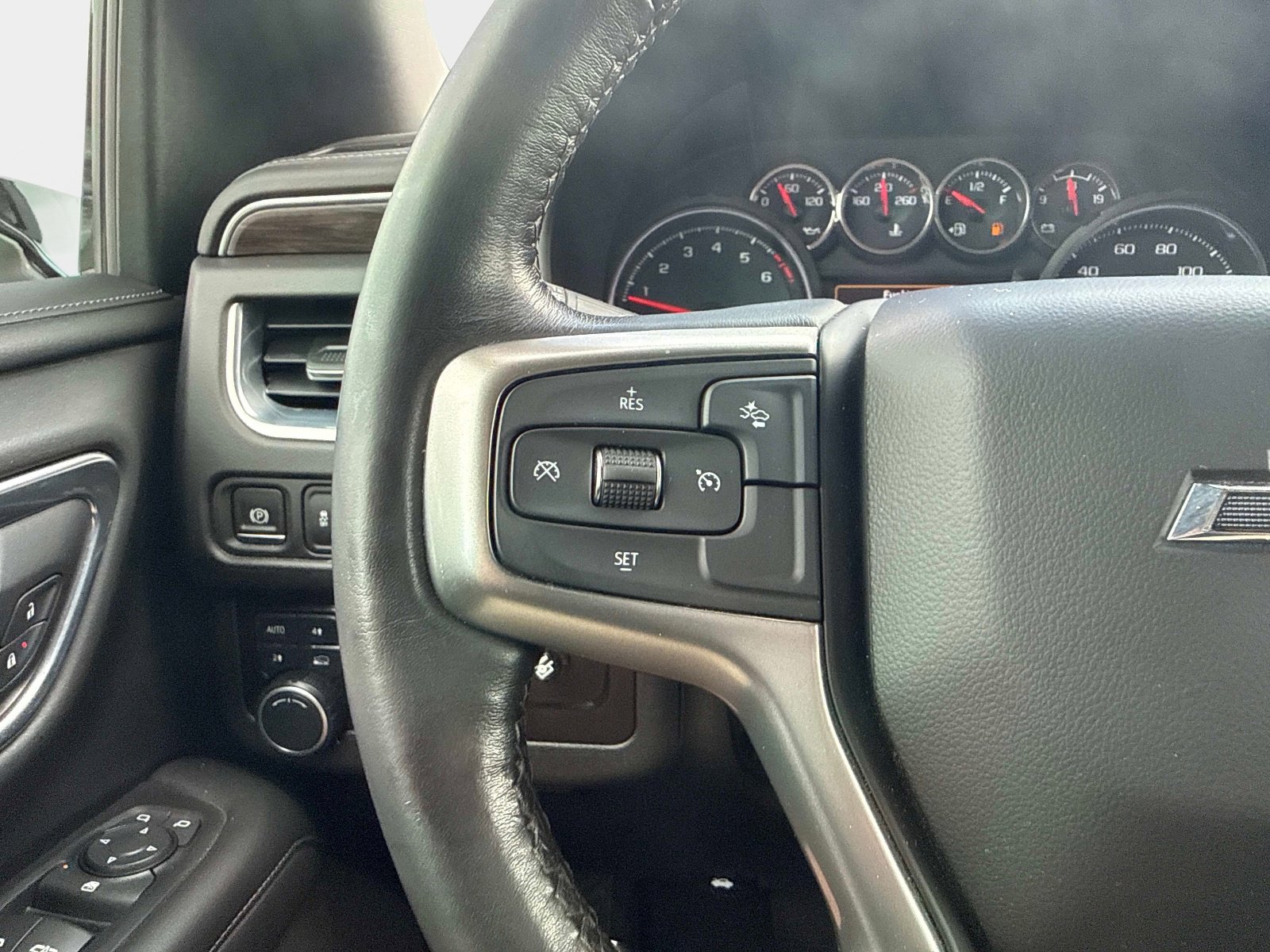 Used 2021 Chevrolet Tahoe LT image 28