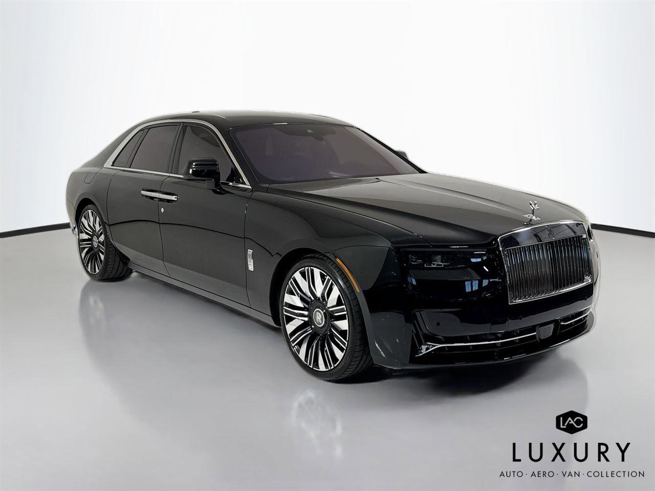Used 2025 Rolls-Royce Ghost image 5