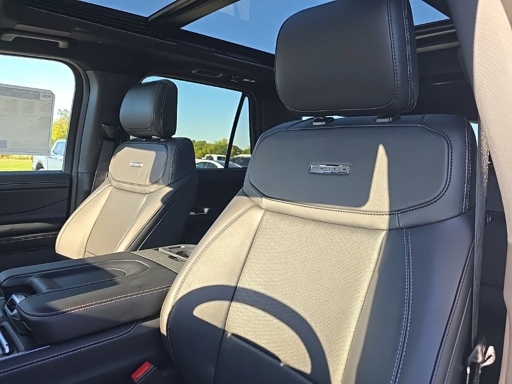 New 2025 Ford Expedition Max Platinum image 22