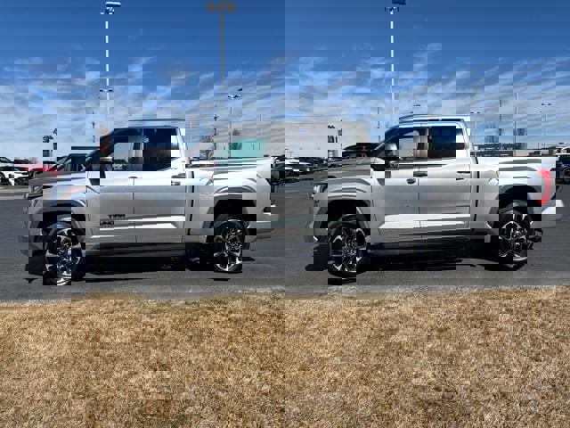 Used 2024 Toyota Tundra Limited AWD/4WD image 6