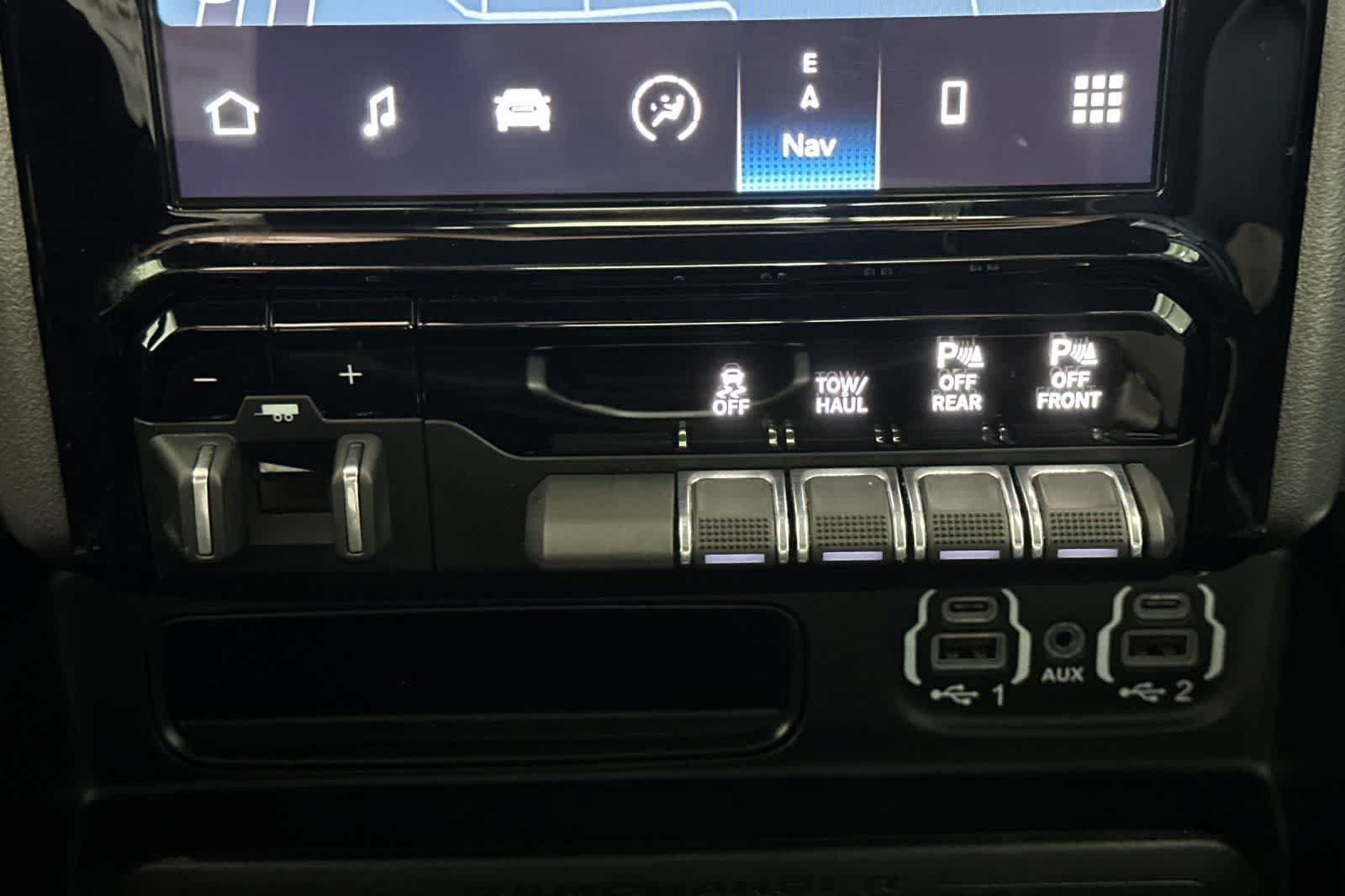 Used 2023 RAM 1500 Laramie AWD/4WD image 22