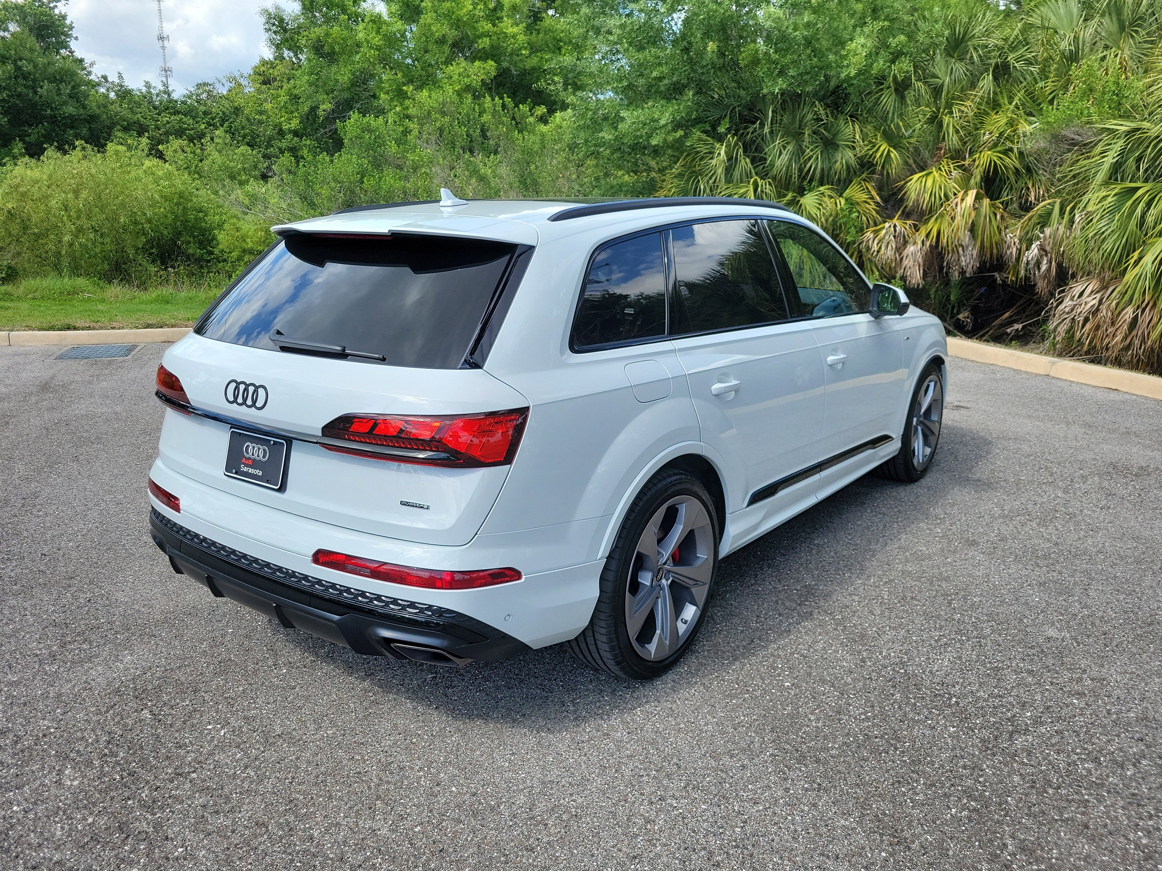 New 2026 Audi Q7 3.0T Prestige AWD/4WD image 4
