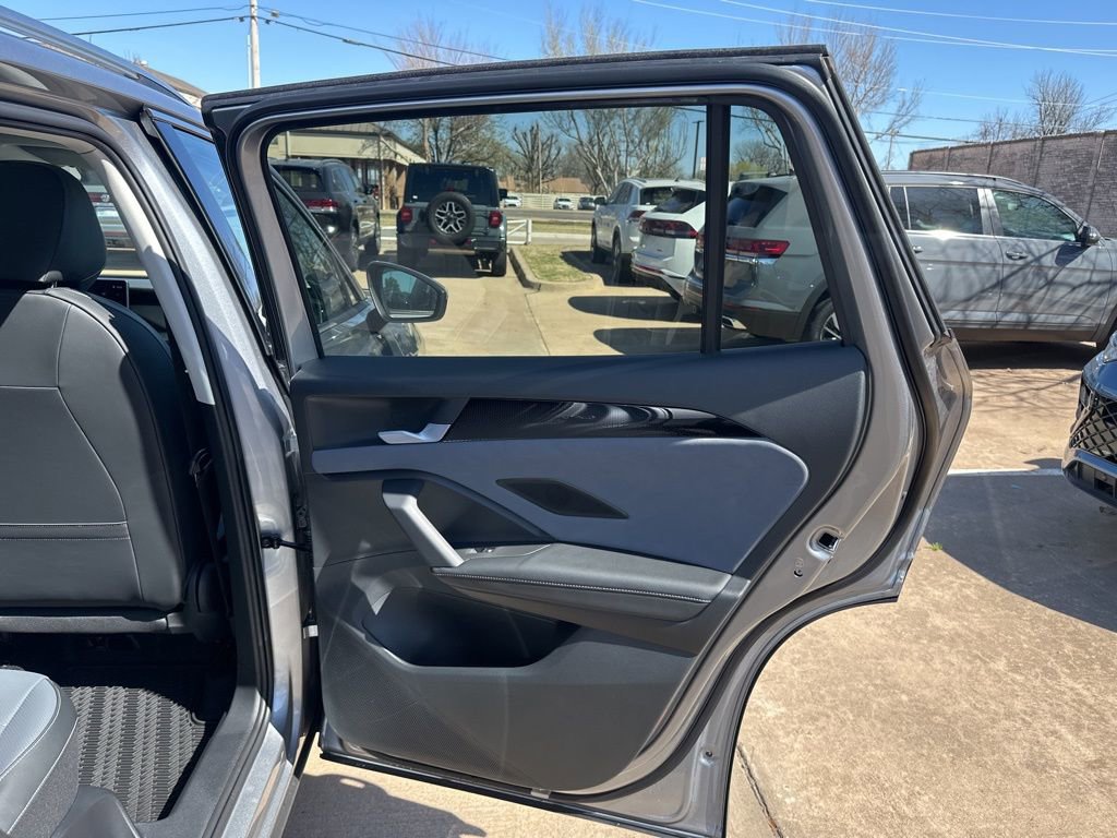 New 2026 Volkswagen Tiguan SE image 15