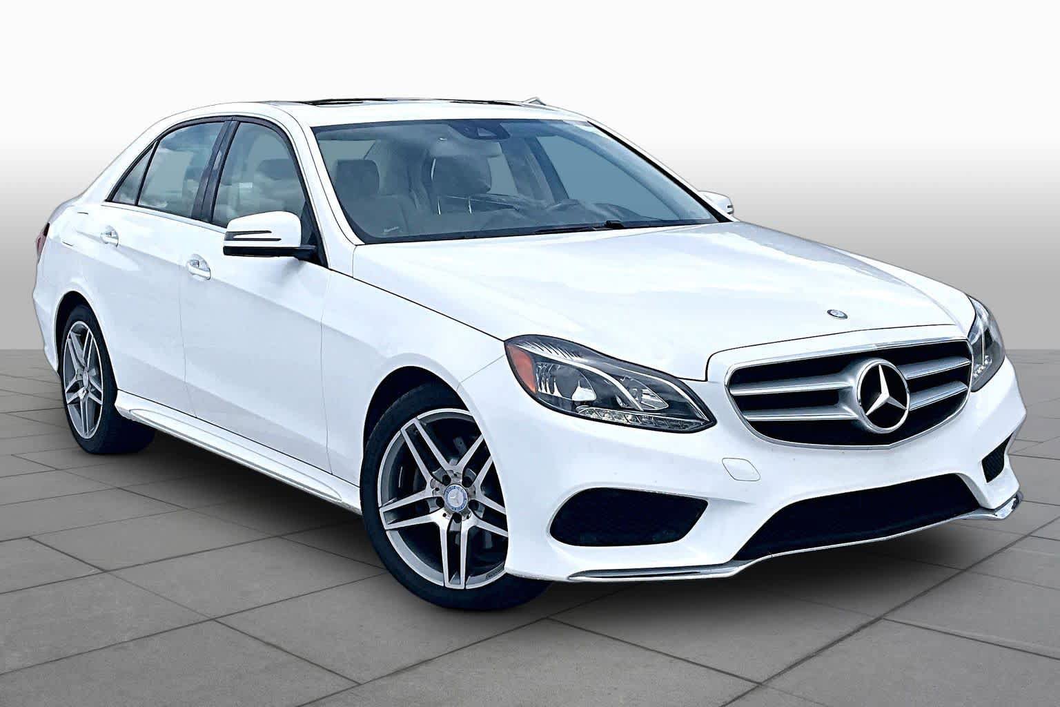 Used 2016 Mercedes-Benz E 350 4MATIC Sedan image 3