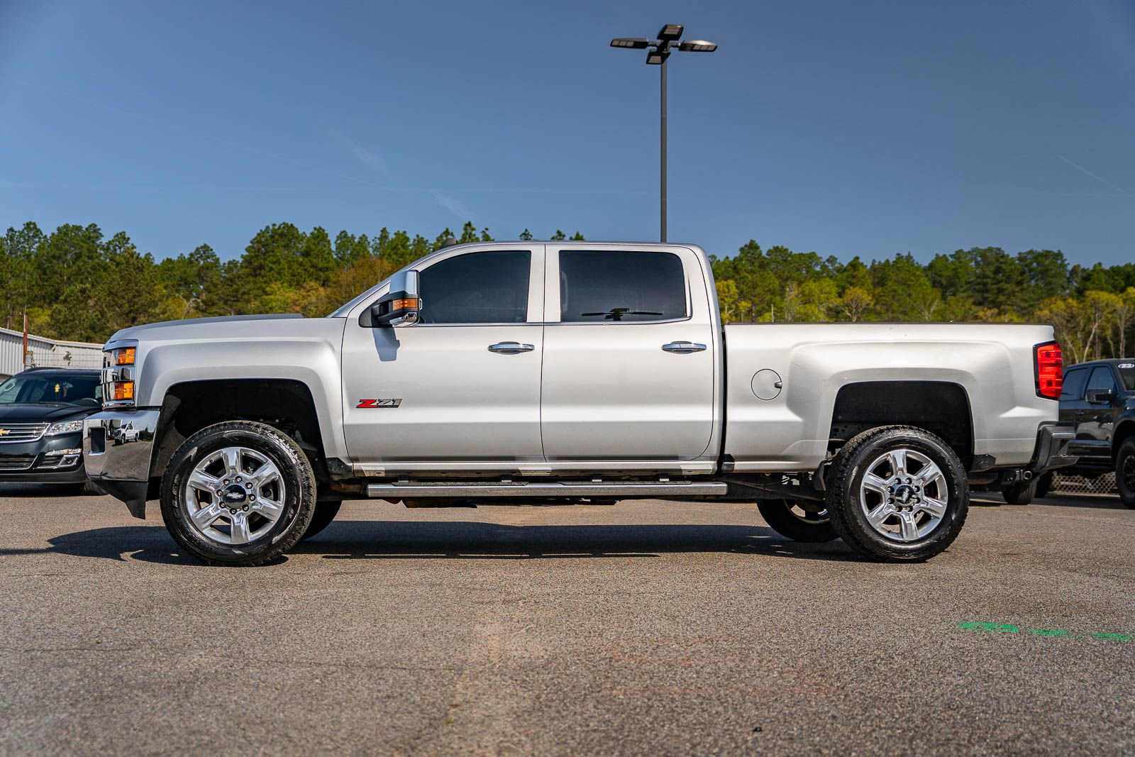 Used 2019 Chevrolet Silverado 2500 LTZ w/ Silverado HD Tribute Edition image 4