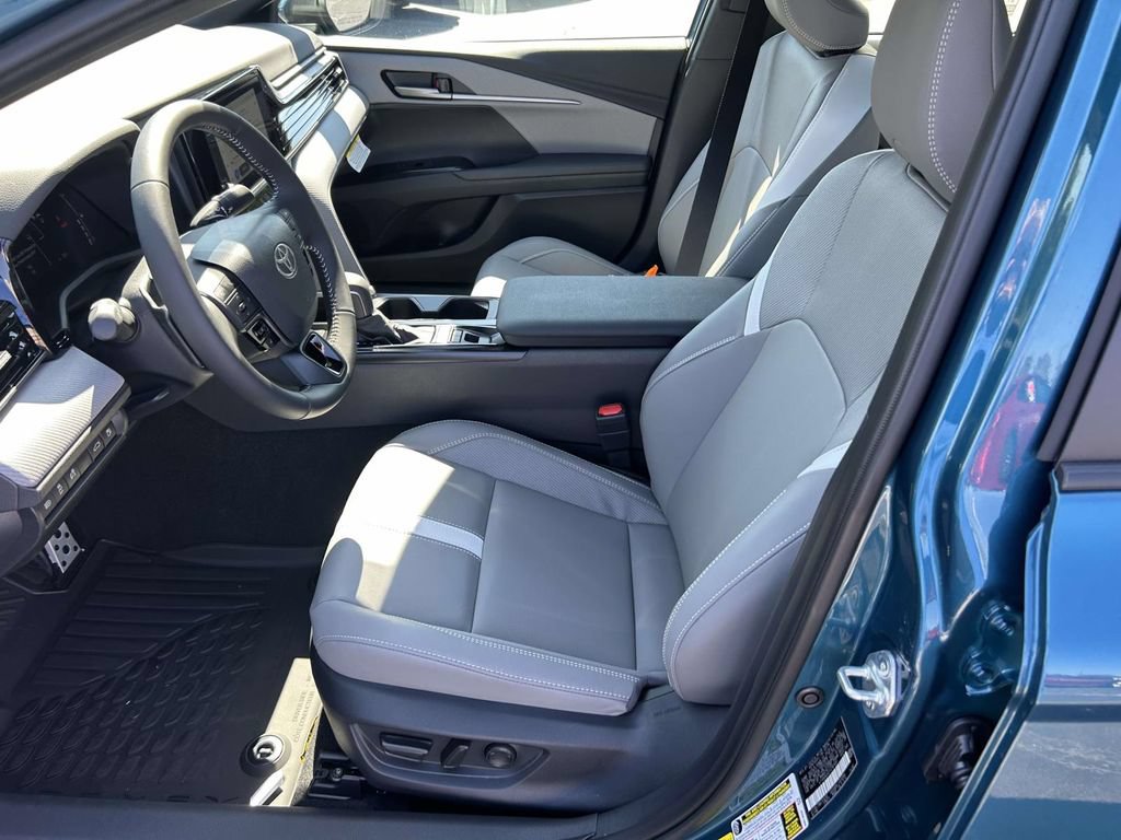 New 2026 Toyota Camry SE FWD image 14