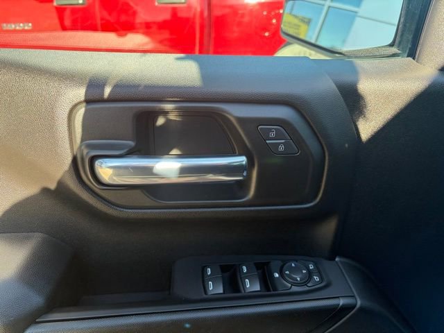 Used 2022 Chevrolet Silverado 1500 Custom image 11