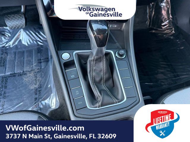 Used 2025 Volkswagen Jetta SE image 25