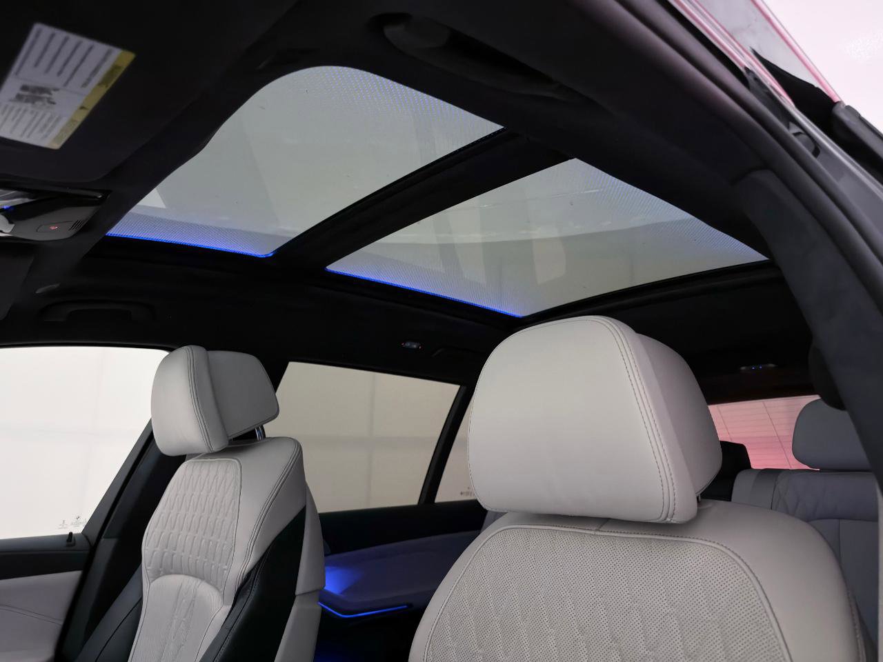 Used 2019 BMW X7 xDrive40i w/ Premium Package AWD/4WD image 19