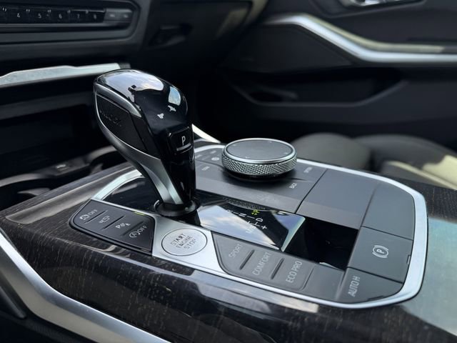 Used 2021 BMW 330i Sedan w/ Premium Package image 18