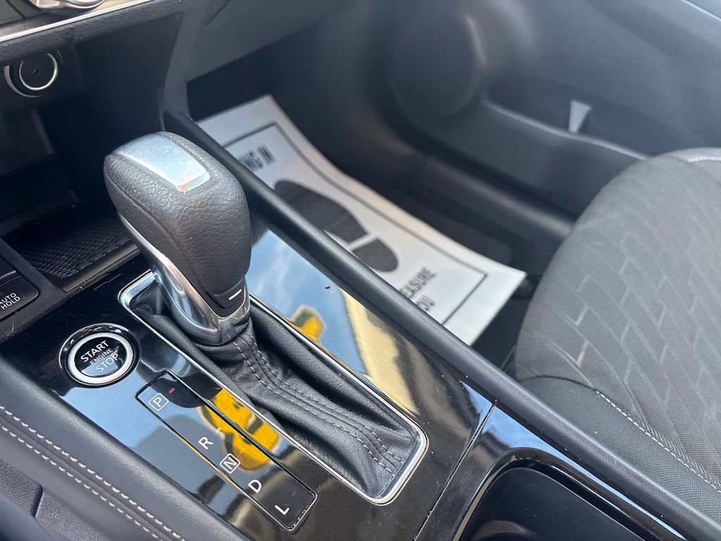 Used 2023 Nissan Kicks SV image 29