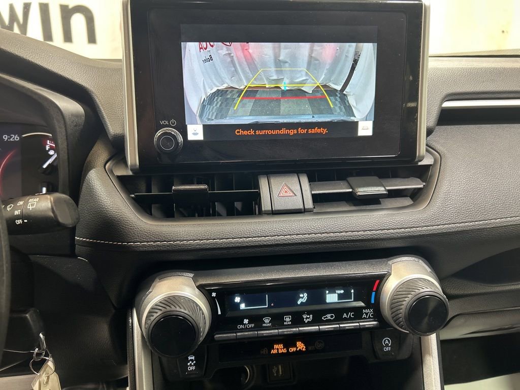 Used 2024 Toyota RAV4 LE image 29