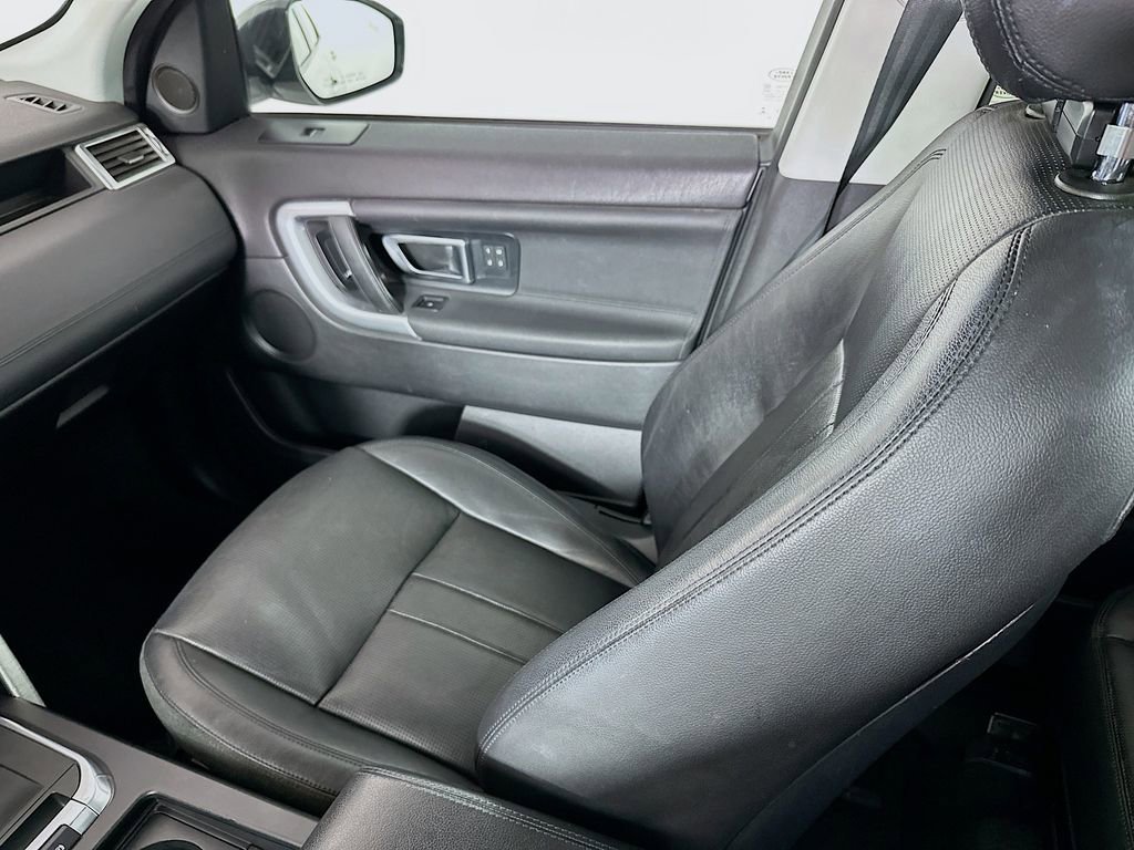 Used 2018 Land Rover Discovery Sport HSE AWD/4WD image 25