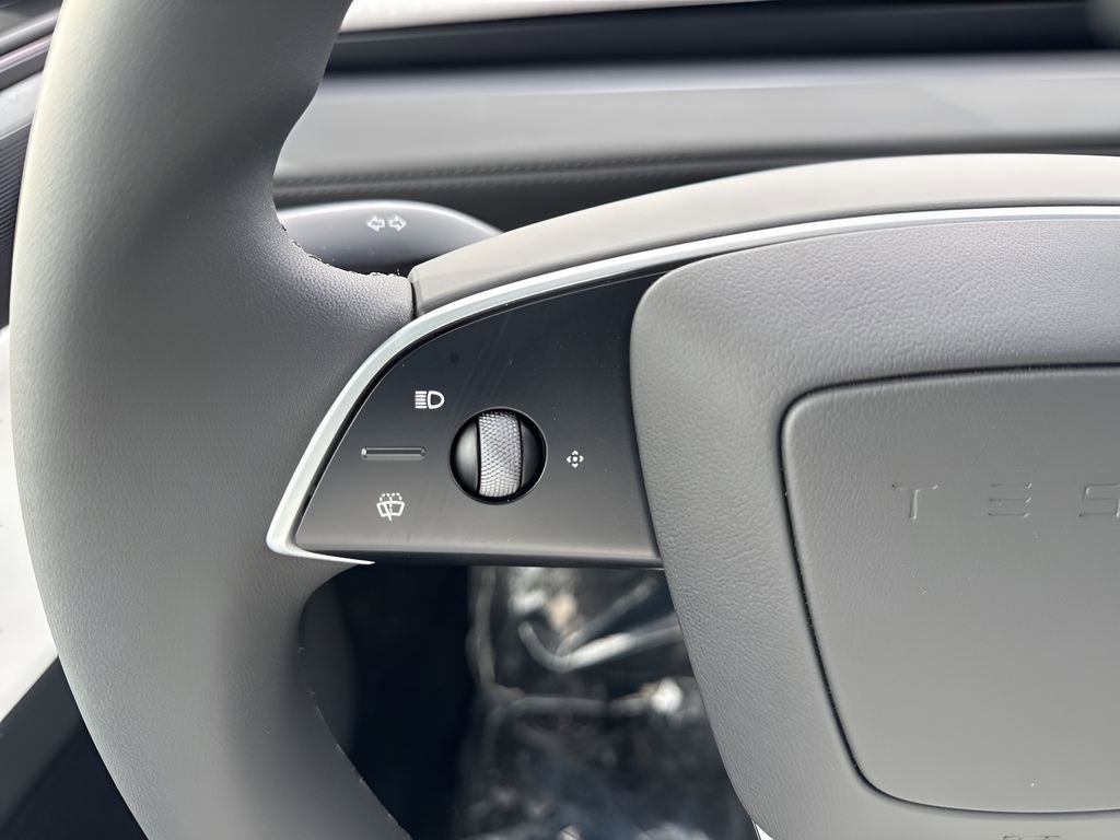 Used 2026 Tesla Model Y Premium image 17