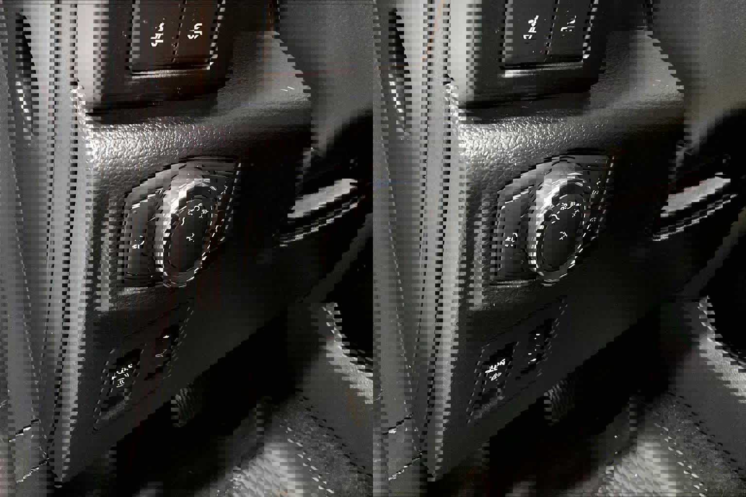 Used 2021 Ford Expedition Max Limited image 33