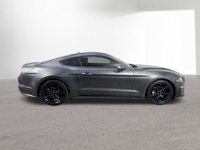 Used 2019 Ford Mustang Coupe w/ Black Accent Package RWD image 33